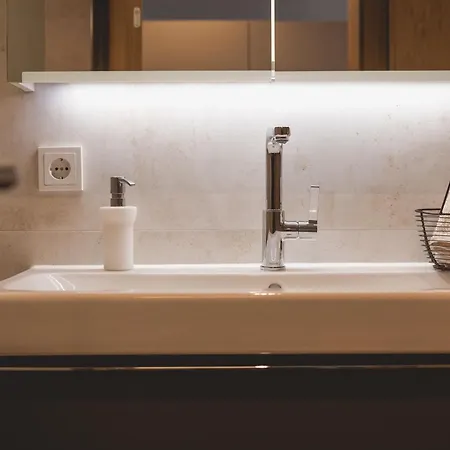 Bucher アパート *